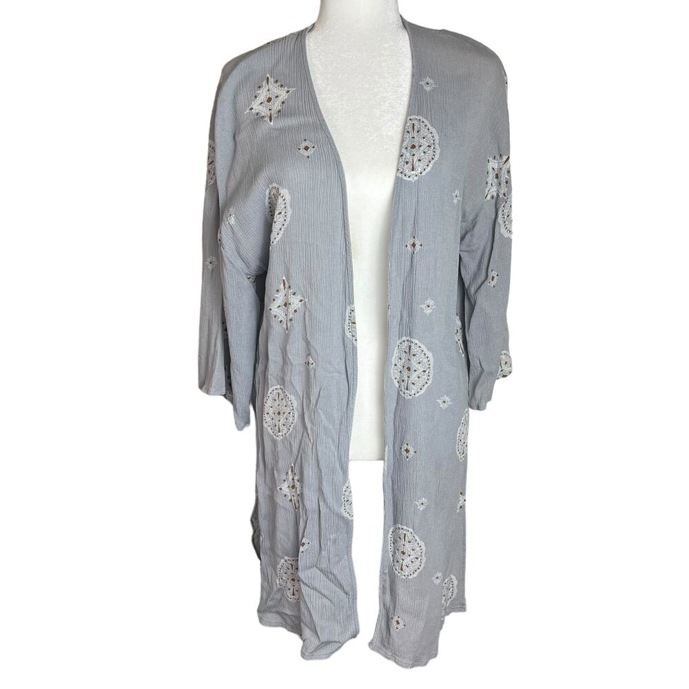 Carly Jean Los Angeles Gray Bohemian Kimono Size Medium